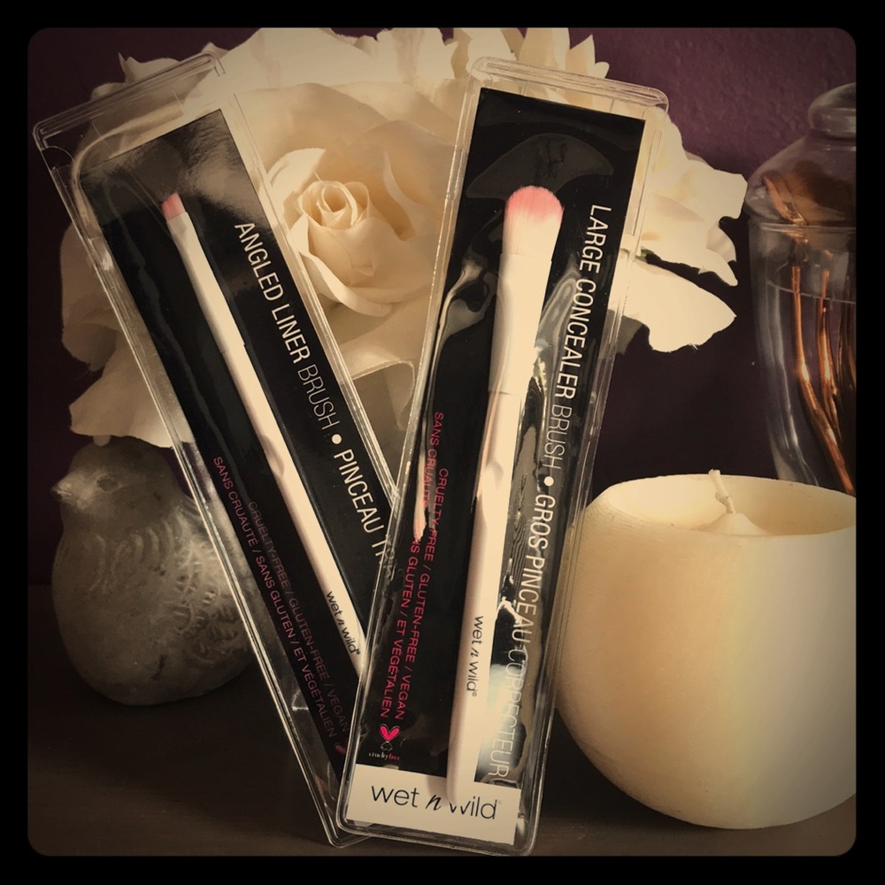 Wet n wild Makeup Brushes